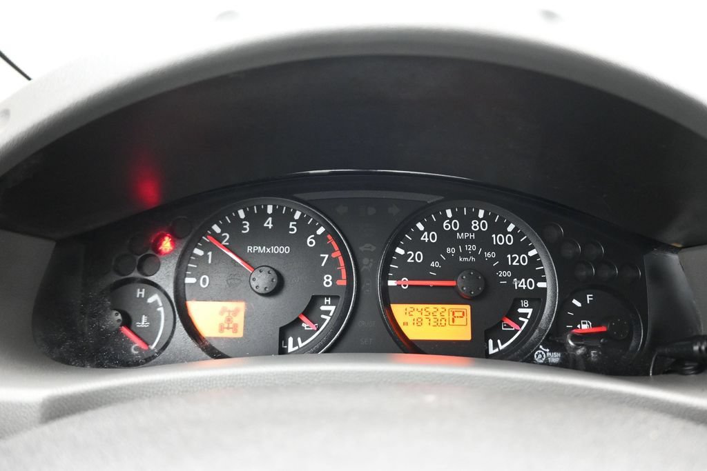 Used 2010 Nissan Xterra X AWD/4WD image 13