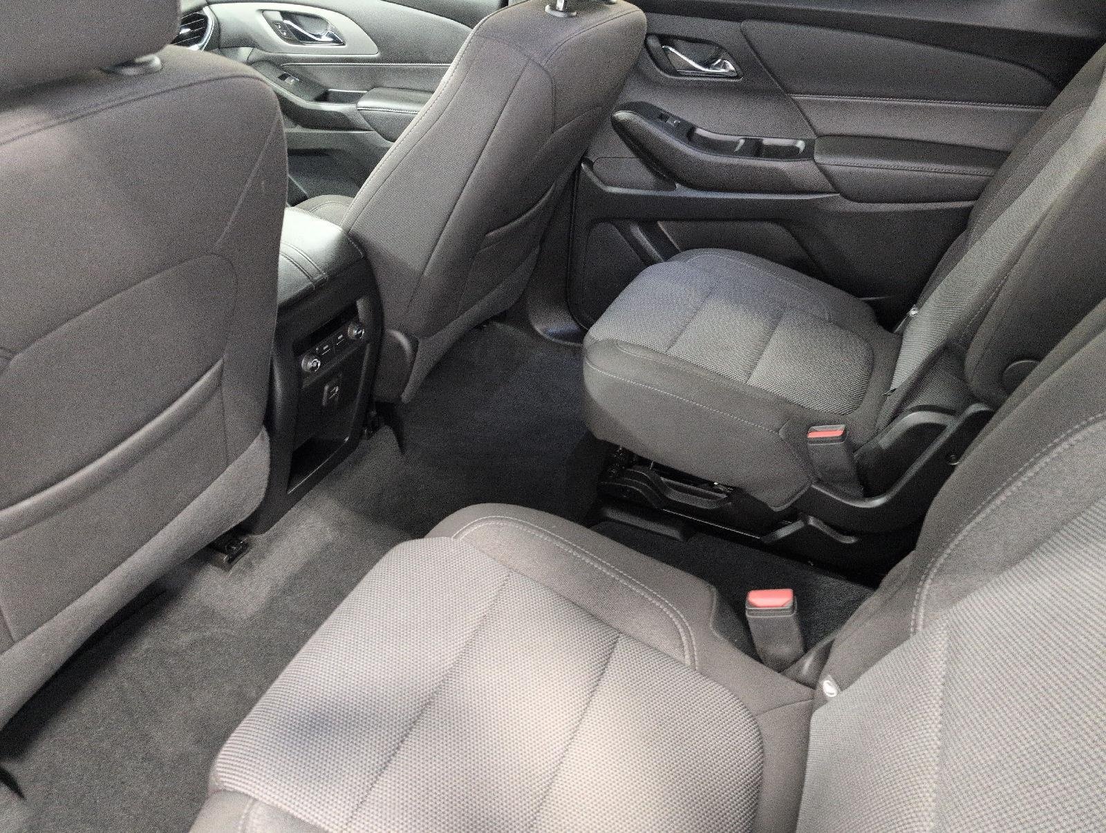 Used 2023 Chevrolet Traverse LT w/ LPO, Floor Liner Package AWD/4WD image 21