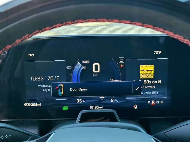 Certified 2024 Chevrolet Equinox EV RS FWD image 22