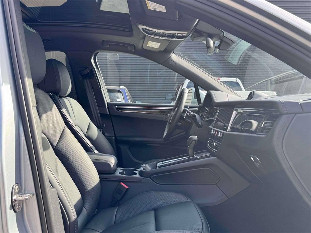 New 2026 Porsche Macan S AWD/4WD image 21