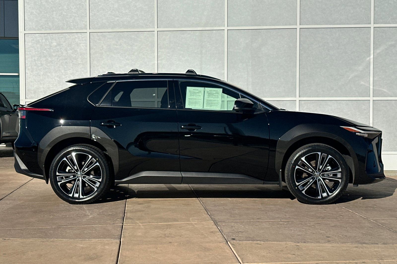 Used 2024 Toyota bZ4X Limited image 3