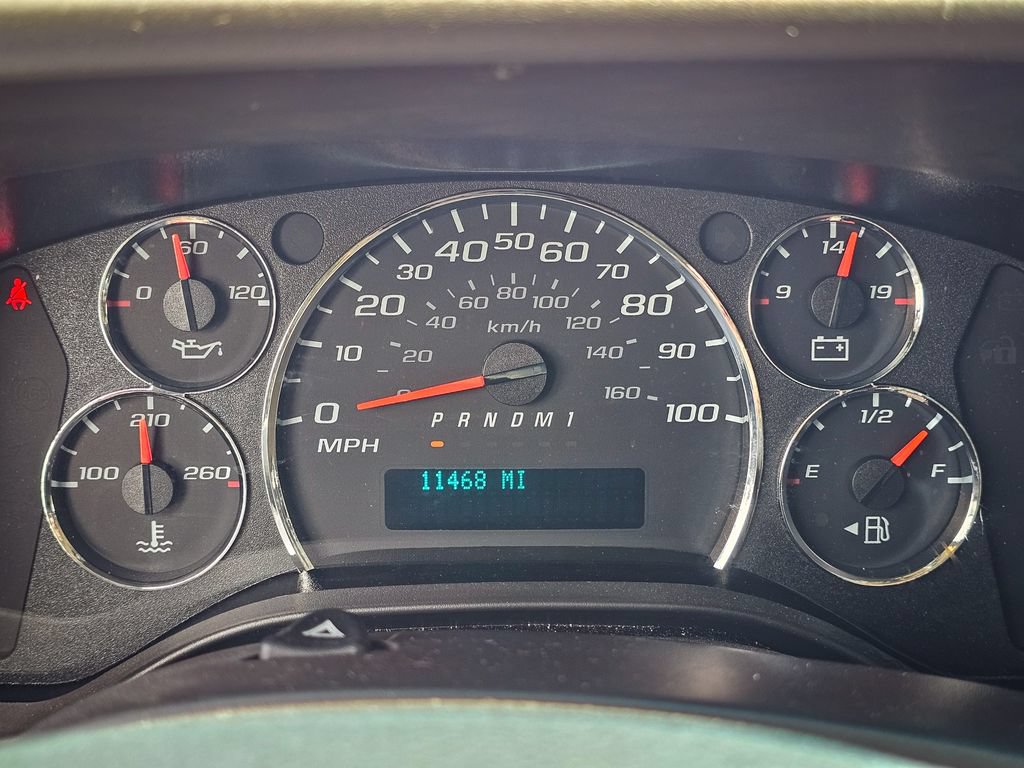 Used 2025 GMC Savana 2500 w/ Driver Convenience Package RWD image 14