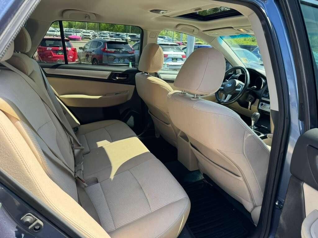 Used 2016 Subaru Outback 2.5i Premium AWD/4WD image 7