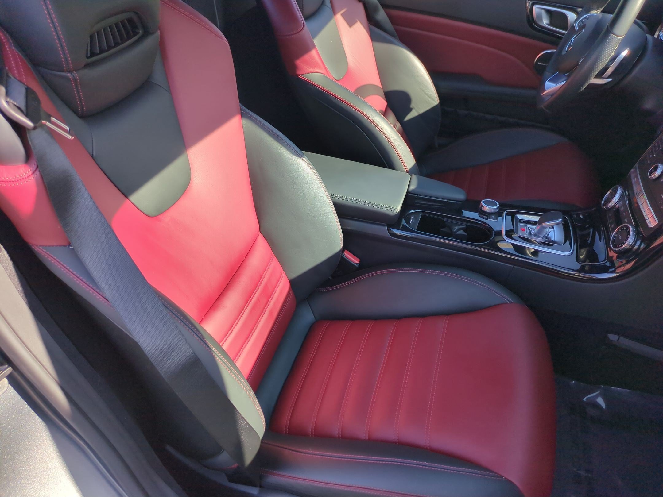 Used 2018 Mercedes-Benz SLC 300 image 33