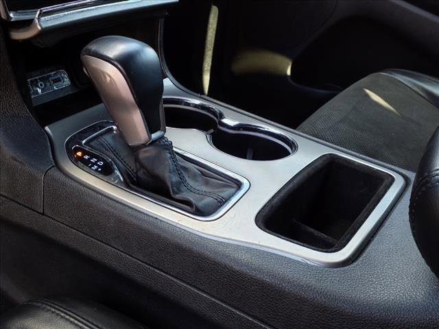 Used 2021 Jeep Grand Cherokee Laredo X image 12