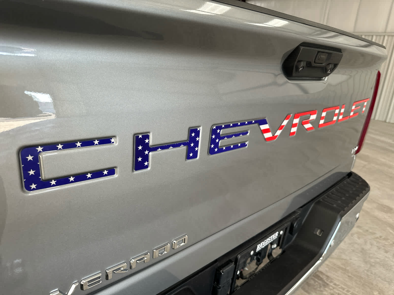 Used 2025 Chevrolet Silverado 3500 LTZ w/ LTZ Convenience Package image 17