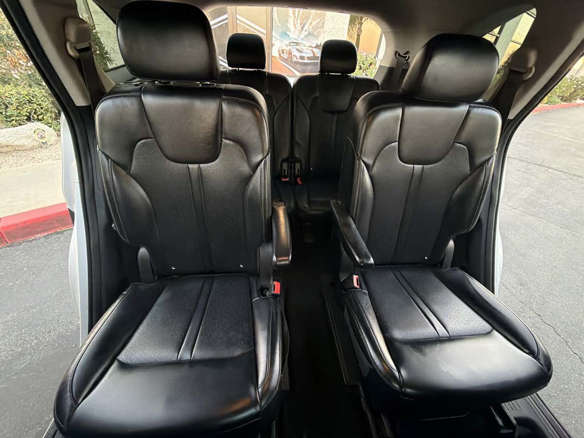 Used 2022 Kia Sorento S FWD image 20