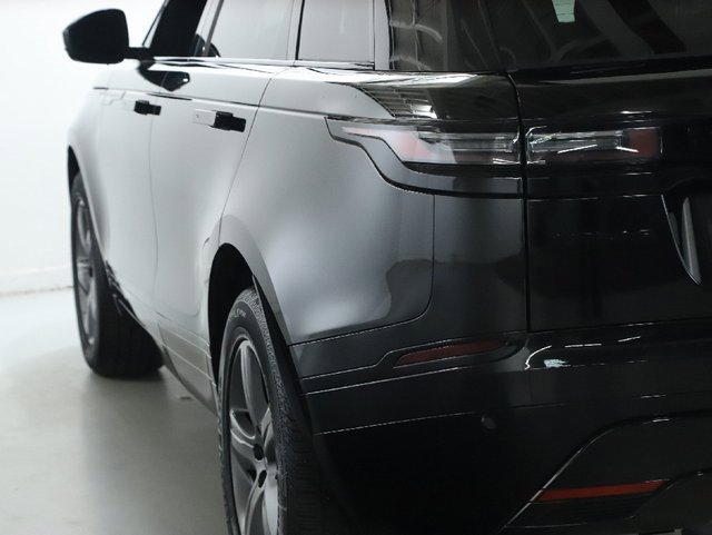 Certified 2025 Land Rover Range Rover Velar Dynamic SE image 6