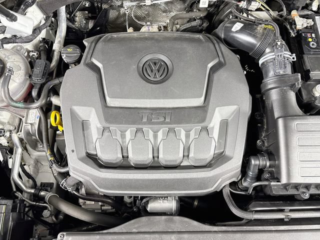 Certified 2023 Volkswagen Tiguan SE R-Line AWD/4WD image 34