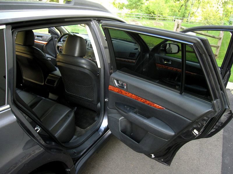 Used 2012 Subaru Outback 2.5i Limited image 21