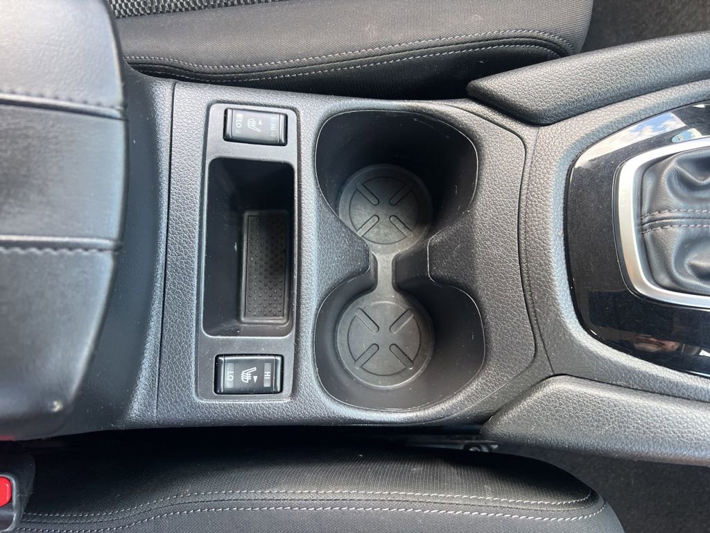 Used 2017 Nissan Rogue Sport SV w/ SV All-Weather Package AWD/4WD image 23