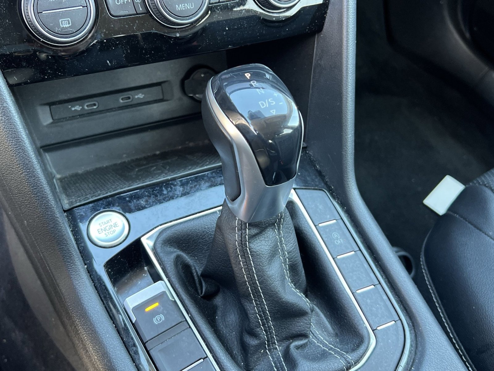 Used 2022 Volkswagen Taos SEL image 22