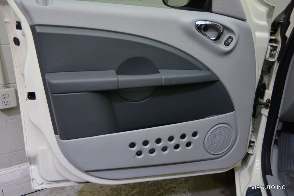 Used 2006 Chrysler PT Cruiser Touring image 7