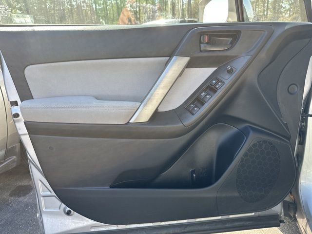 Used 2014 Subaru Forester 2.5i Premium w/ All-Weather Package image 10