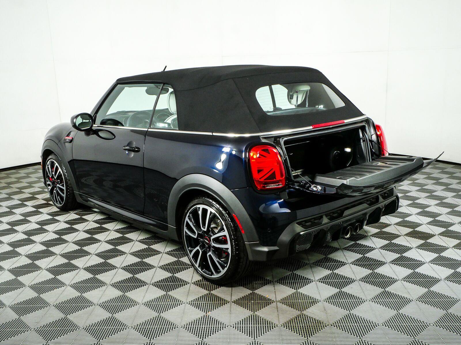 Used 2024 MINI Cooper John Cooper Works FWD image 29
