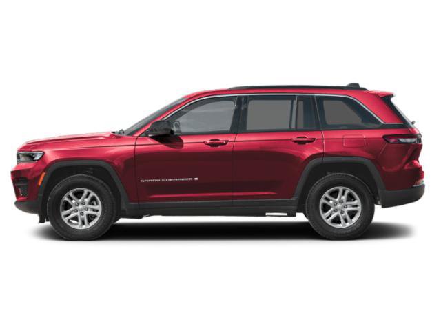 Used 2025 Jeep Grand Cherokee Altitude AWD/4WD image 3