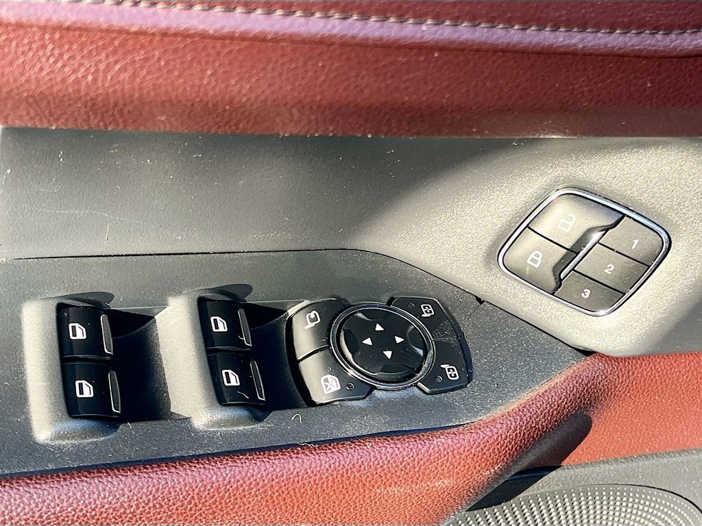 Used 2023 Ford Expedition Max Limited image 18