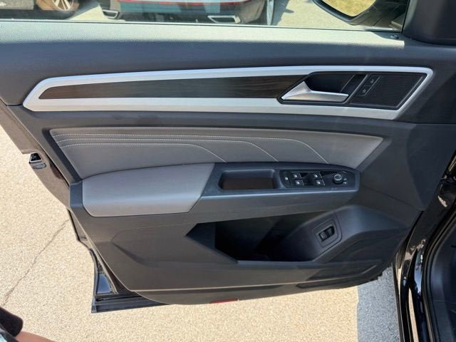 Used 2021 Volkswagen Atlas SE AWD/4WD image 18