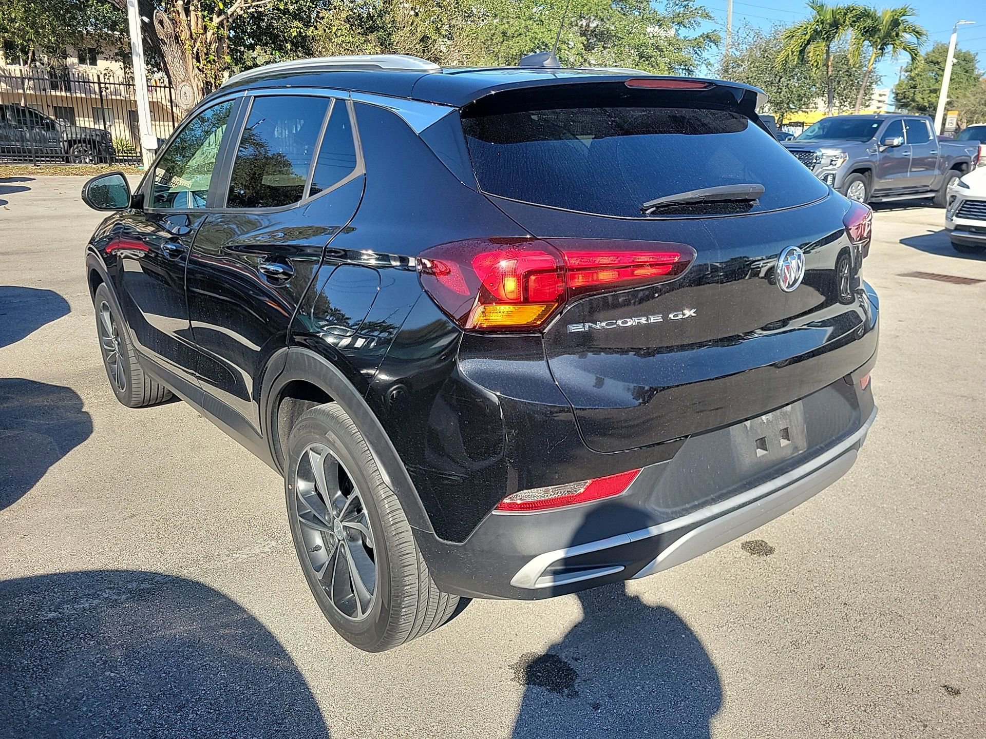 Used 2022 Buick Encore GX Select image 14