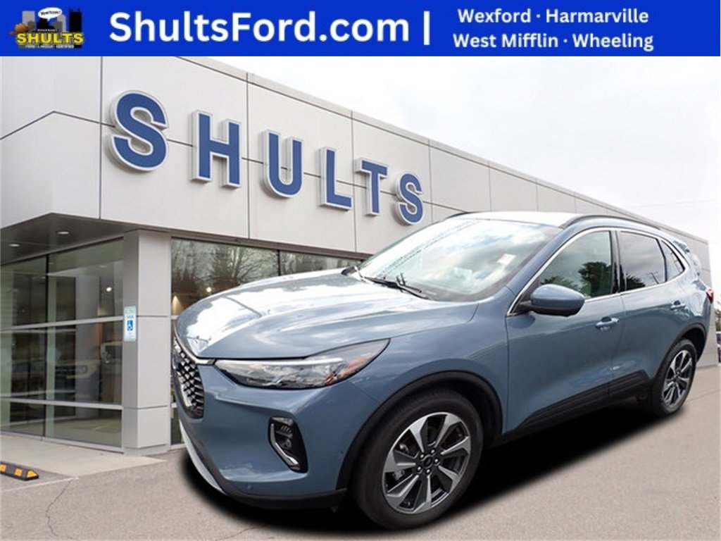 Certified 2023 Ford Escape Platinum w/ Premium Technology Package