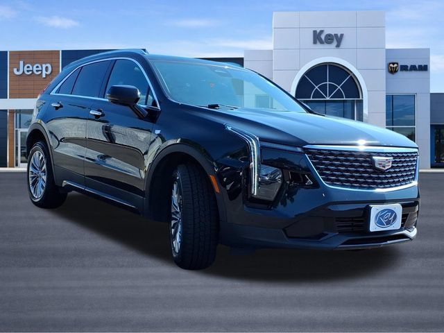 Used 2024 Cadillac XT4 Premium Luxury AWD/4WD image 6