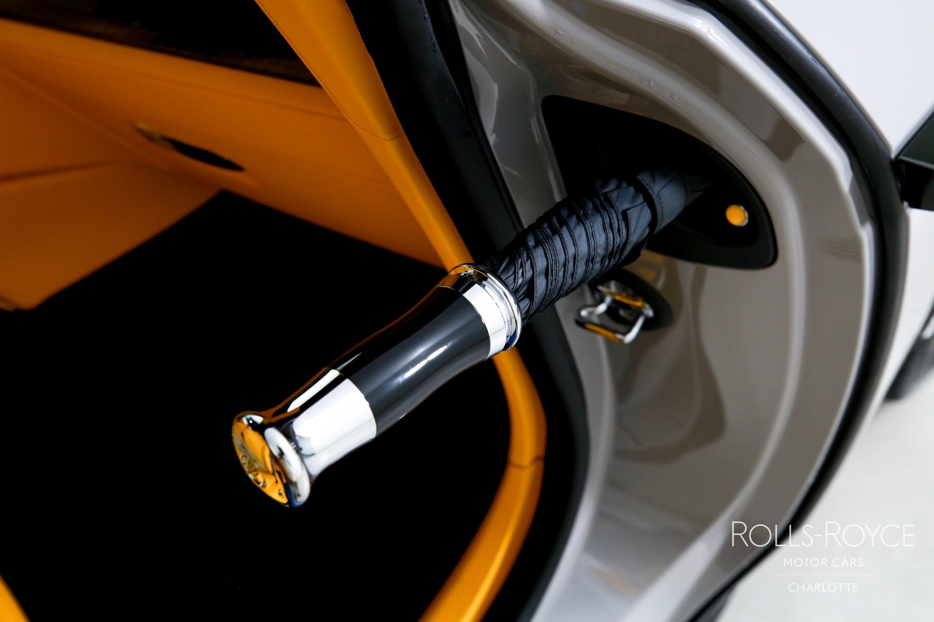 New 2025 Rolls-Royce Spectre Black Badge w/ Spectre Enhancement Package image 26