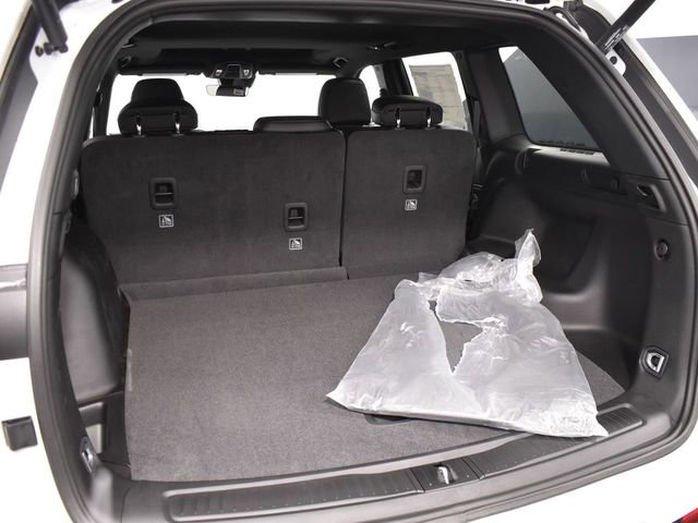 New 2025 Jeep Grand Cherokee Altitude w/ Trailer Tow Package AWD/4WD image 36