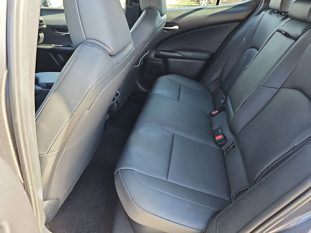Used 2023 Lexus UX 250h AWD w/ Accessory Package (Z2) image 15