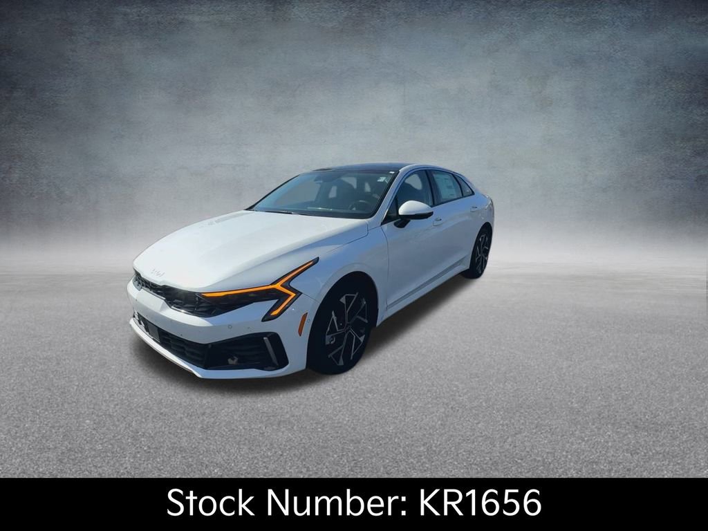 New 2025 Kia K5 EX image 8