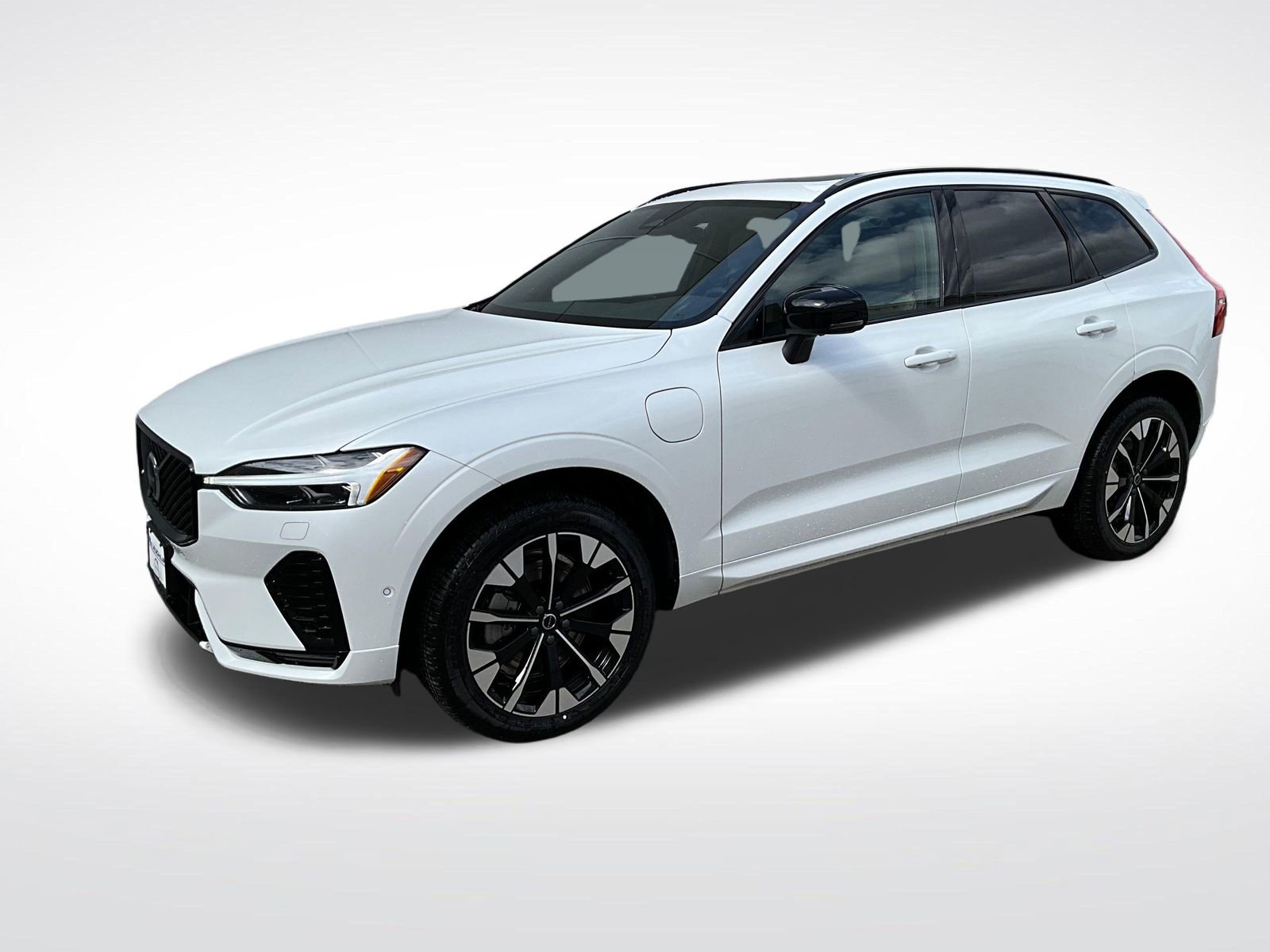New 2026 Volvo XC60 T8 Plus w/ Climate Package AWD/4WD image 1