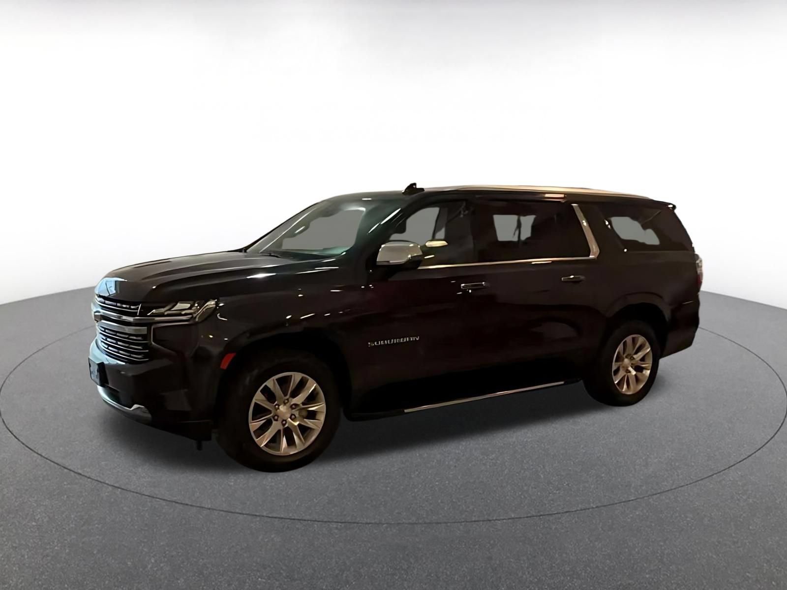 Used 2023 Chevrolet Suburban Premier AWD/4WD image 7