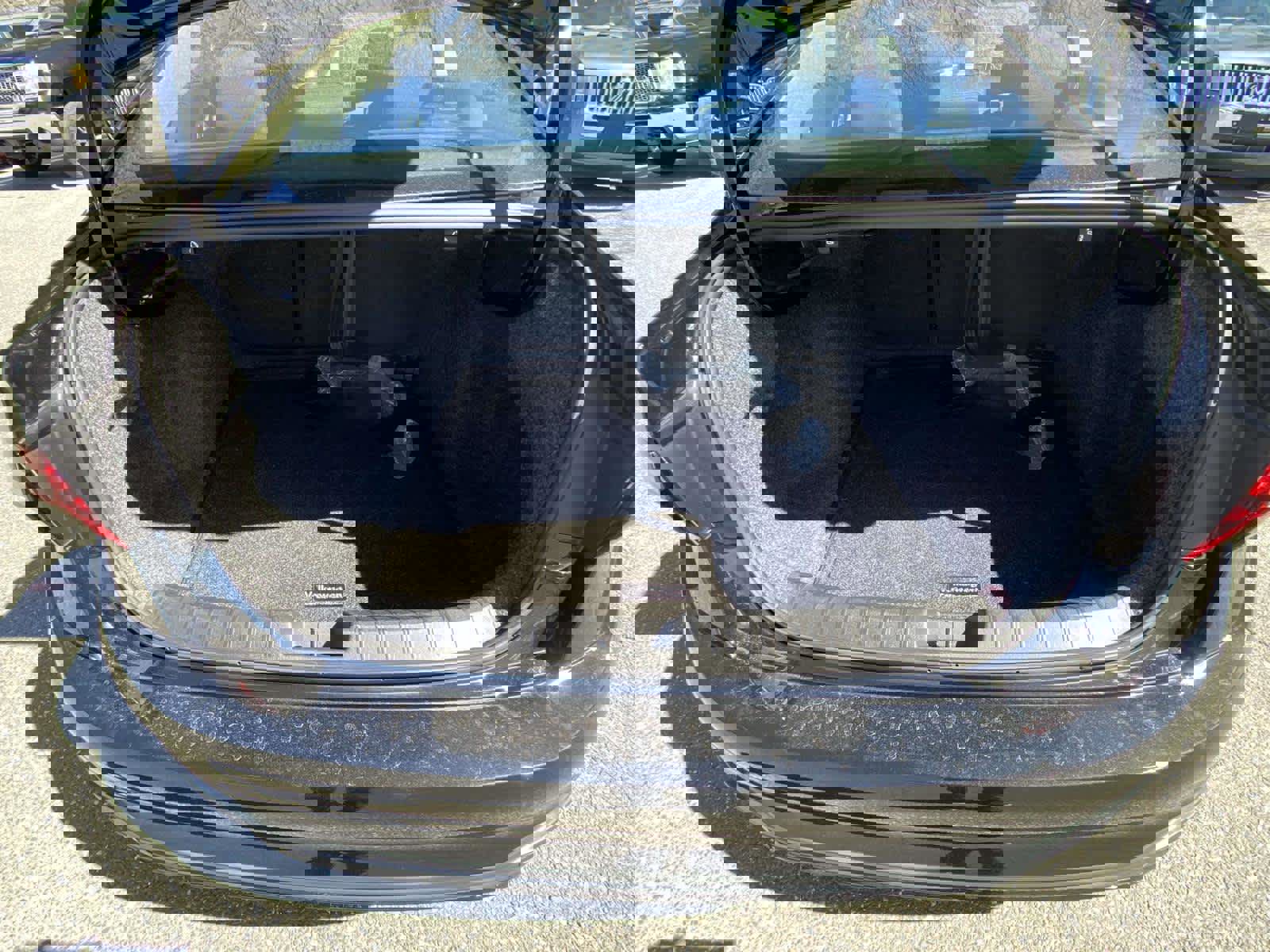 Certified 2024 Volkswagen Jetta S image 23