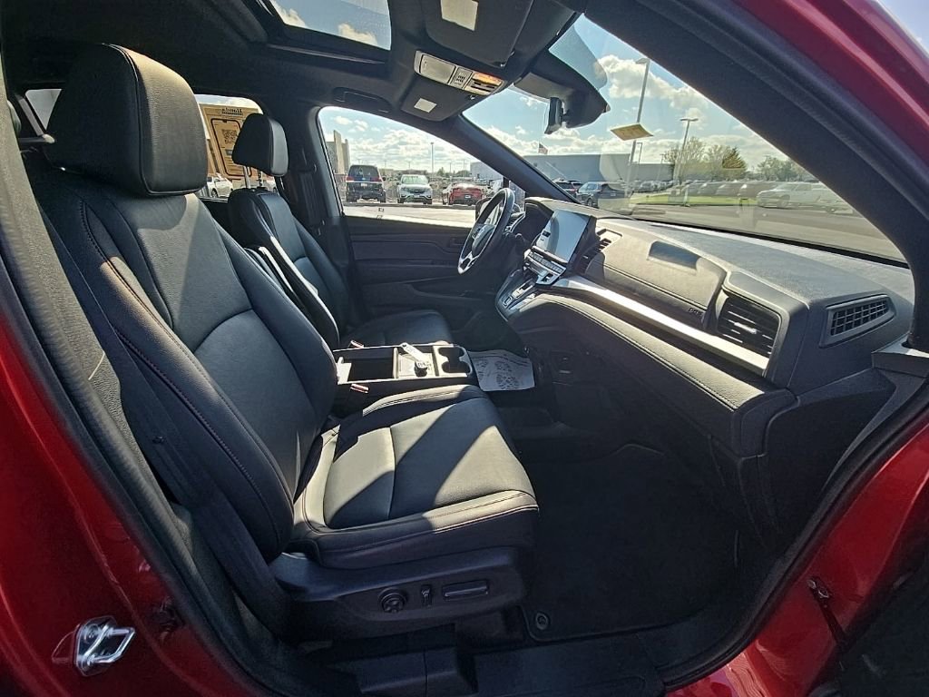 Certified 2025 Honda Odyssey Sport-L image 35