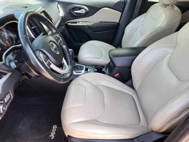 Used 2016 Jeep Cherokee Limited AWD/4WD image 13