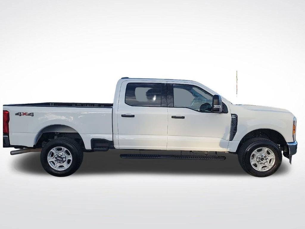Used 2025 Ford F250 XLT image 9