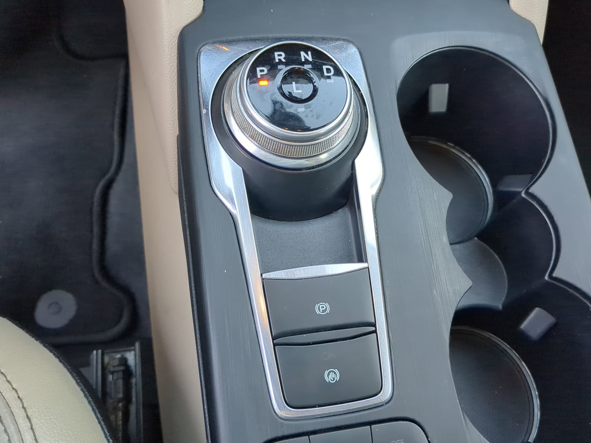 Certified 2020 Ford Escape Titanium w/ Titanium Premium Package 2.0 FWD image 63