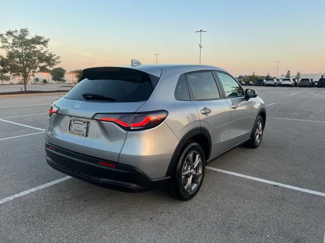 New 2026 Honda HR-V LX image 8