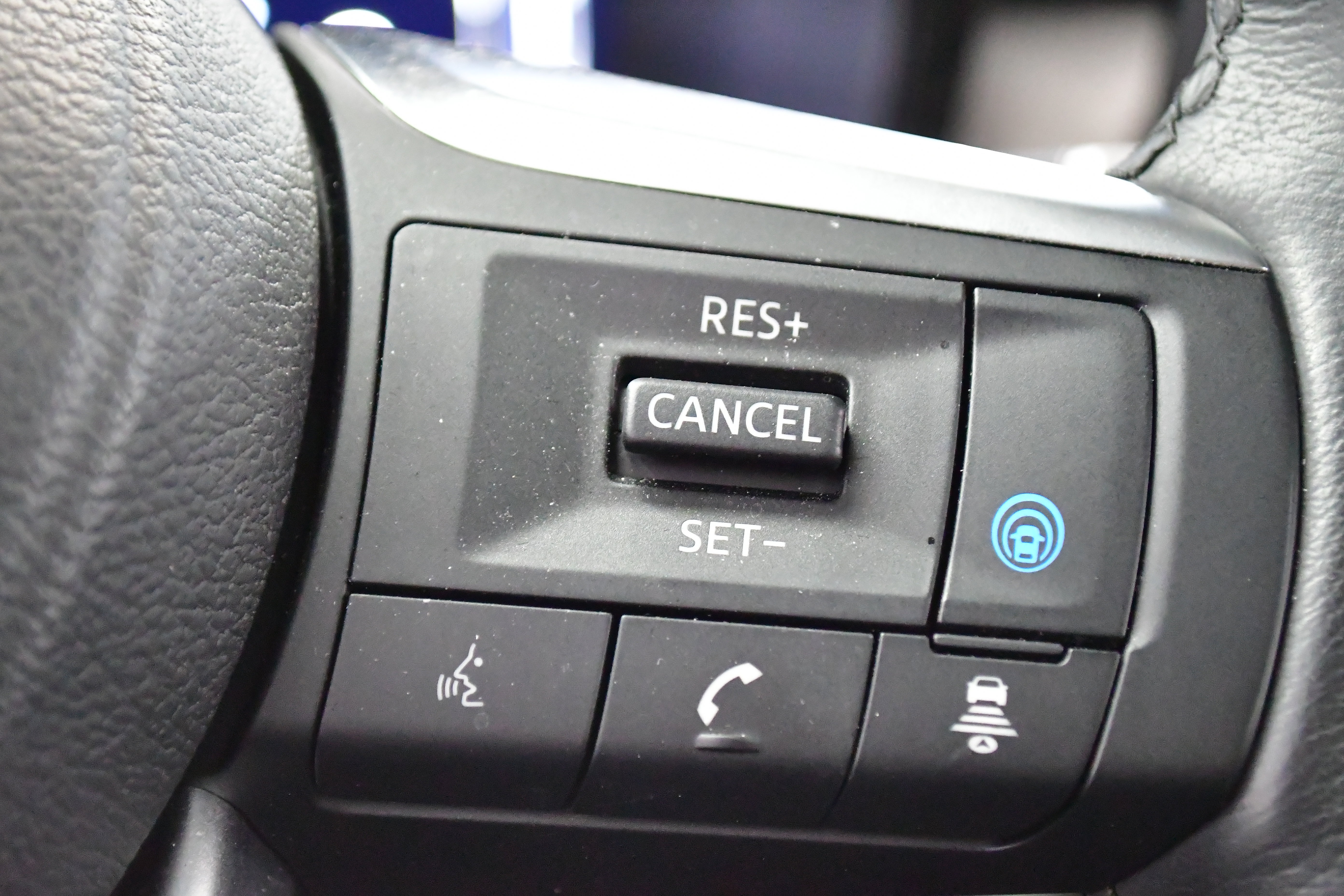 Used 2023 INFINITI QX60 Luxe w/ Performance Audio Package image 28