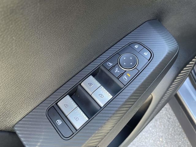 Used 2024 Mitsubishi Outlander SE image 14