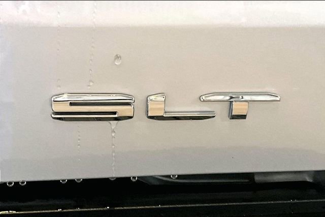 Used 2021 GMC Sierra 1500 SLT w/ SLT Premium Plus Package AWD/4WD image 26