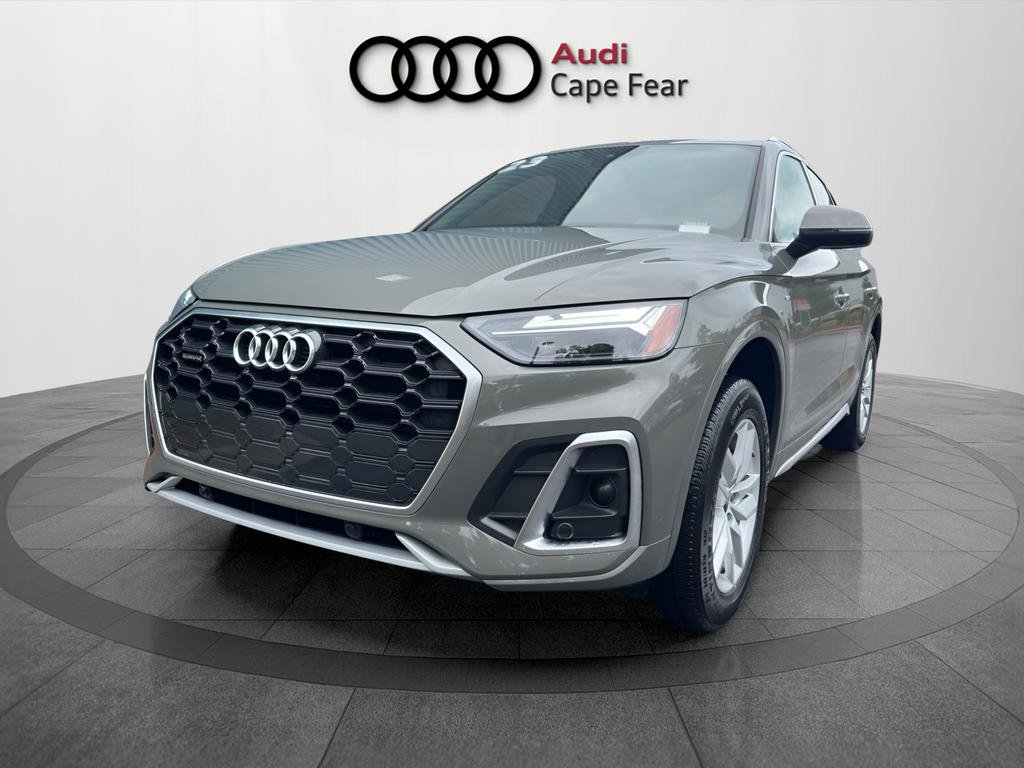 Used 2023 Audi Q5 2.0T Premium w/ Convenience Package AWD/4WD image 1