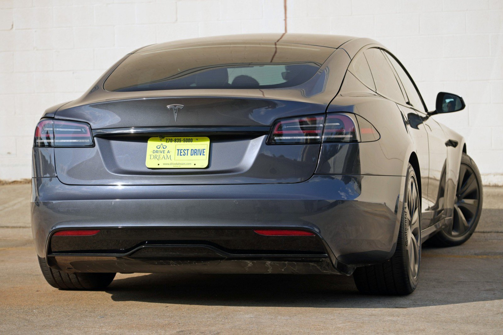 Used 2022 Tesla Model S AWD/4WD image 5