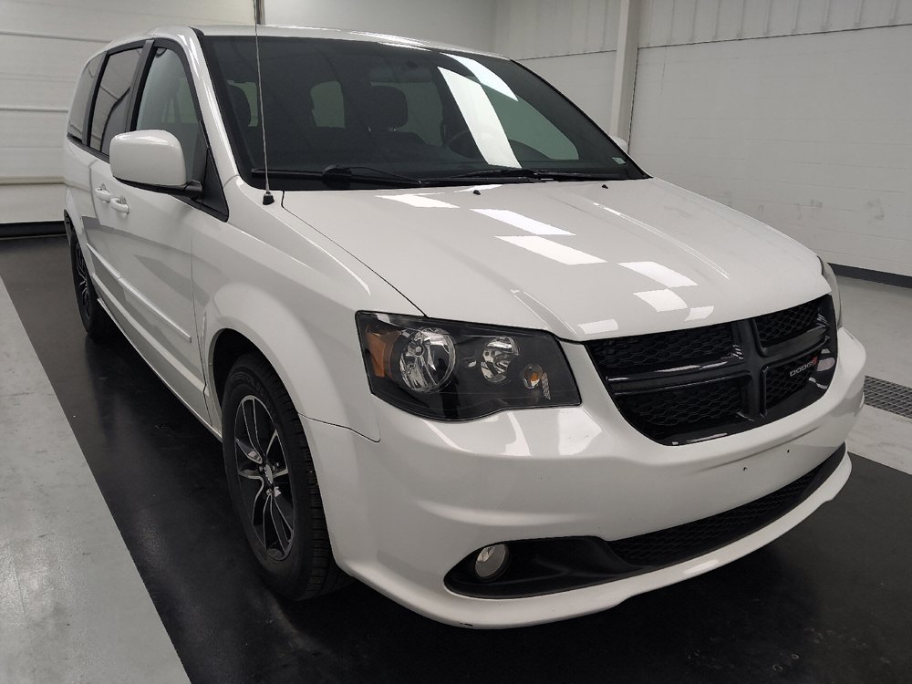 Used 2016 Dodge Grand Caravan SXT FWD image 13