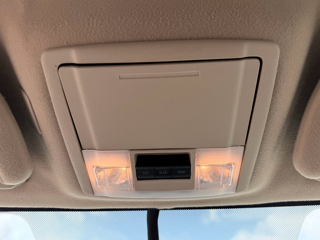 Used 2014 Ford Expedition XLT w/ Equipment Group 202A RWD image 17