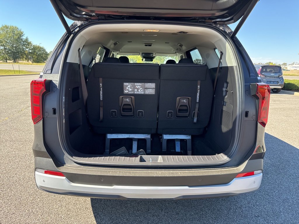 New 2026 Kia Carnival EX image 7