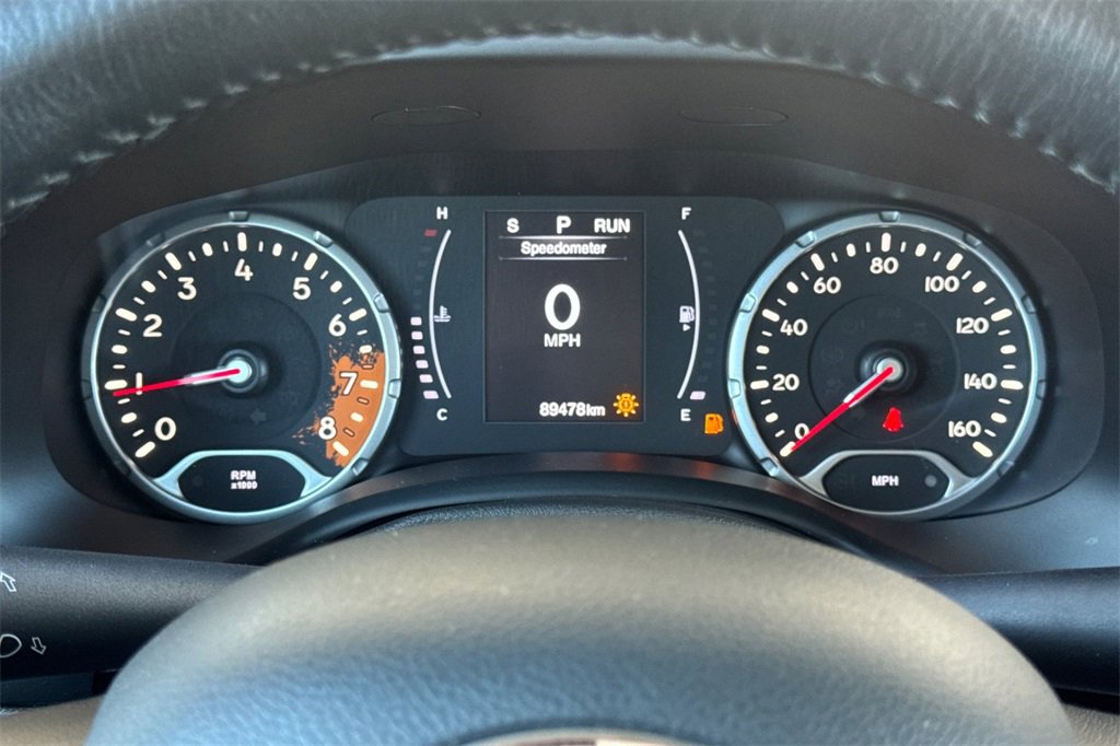 Used 2018 Jeep Renegade Altitude image 24