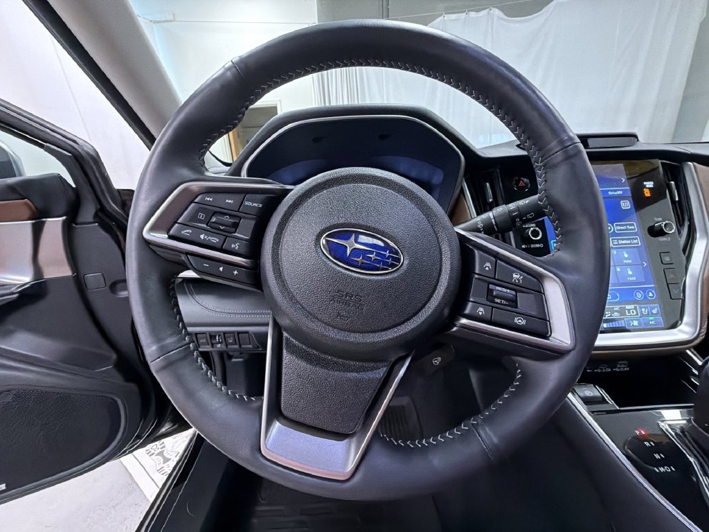 Used 2025 Subaru Outback Touring XT AWD/4WD image 16