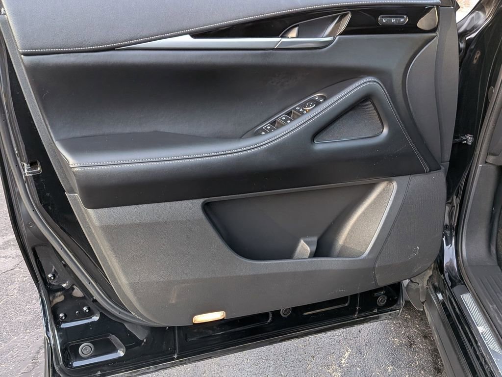 Used 2025 INFINITI QX60 Pure image 9