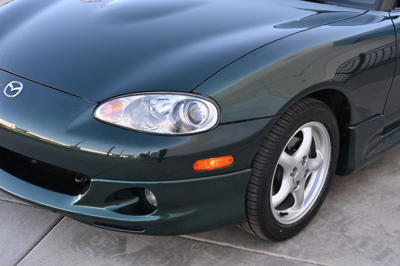 Used 2002 MAZDA MX-5 Miata RWD image 33