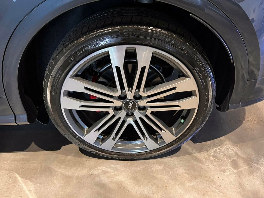 Used 2019 Audi SQ5 Prestige AWD/4WD image 11